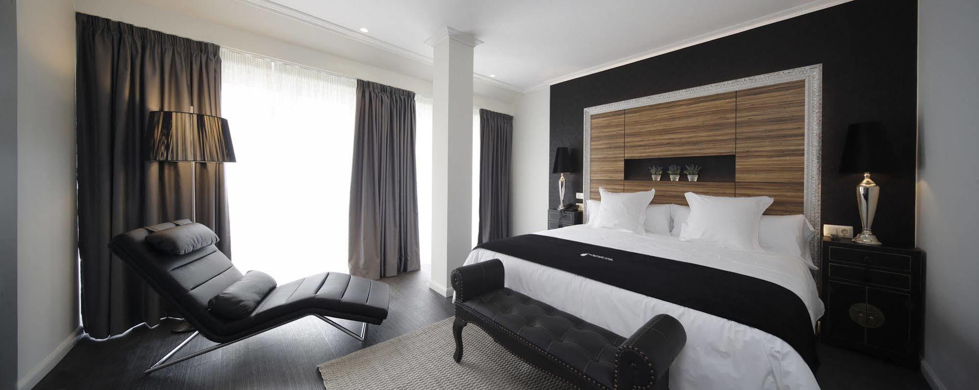 Capitol Boutique Hotel Santiago de Compostela Bagian luar foto